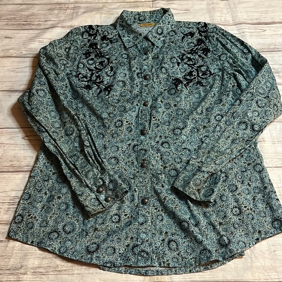 Wrangler Tops - Wrangler Button Down Long Sleeved Top